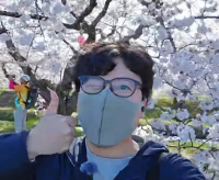 桜,自撮り,男性,マスク,春,屋外,親指を立てる