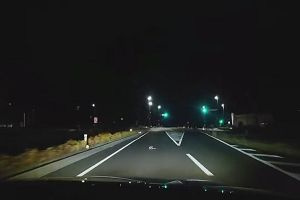 01時30分 ごろ