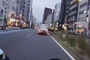18時45分 ごろ