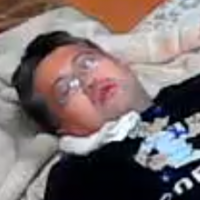 男性,メガネ,寝転ぶ,自撮り,室内
