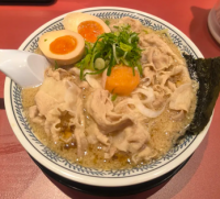 ラーメン,豚肉,煮卵,ネギ,海苔,丼,スープ,日本食